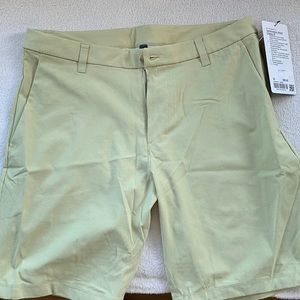 Lululemon men’s commission short classic 9”